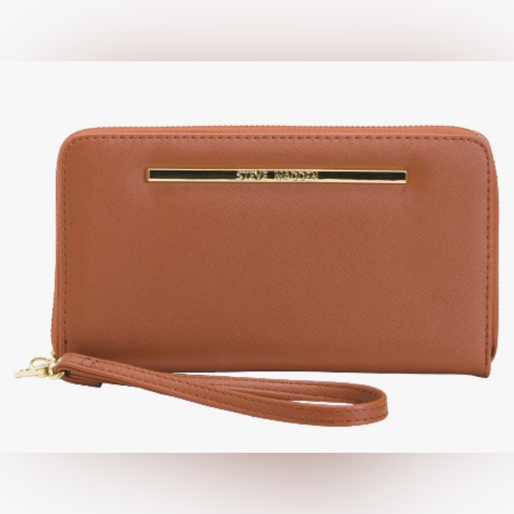NWT Steve Madden Zip Around Wallet Wristlet